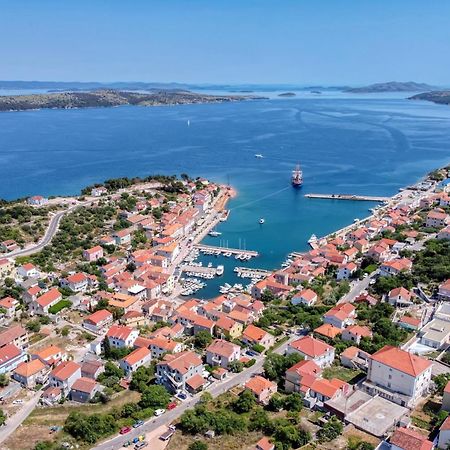 Apartments By The Sea Sali, Dugi Otok - 883 Ngoại thất bức ảnh